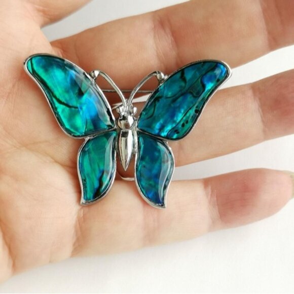NWT handmade Abalone shell blue butterfly brooch pin - Picture 4 of 8